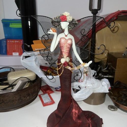 Lady necklace holder - ,